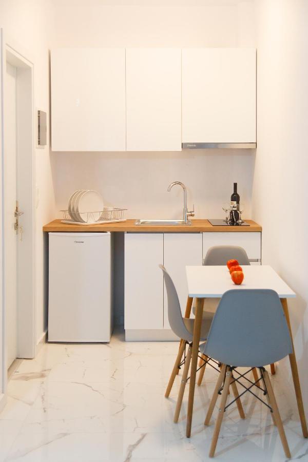 Nikogroup Plaza Apartment Polychrono Bagian luar foto