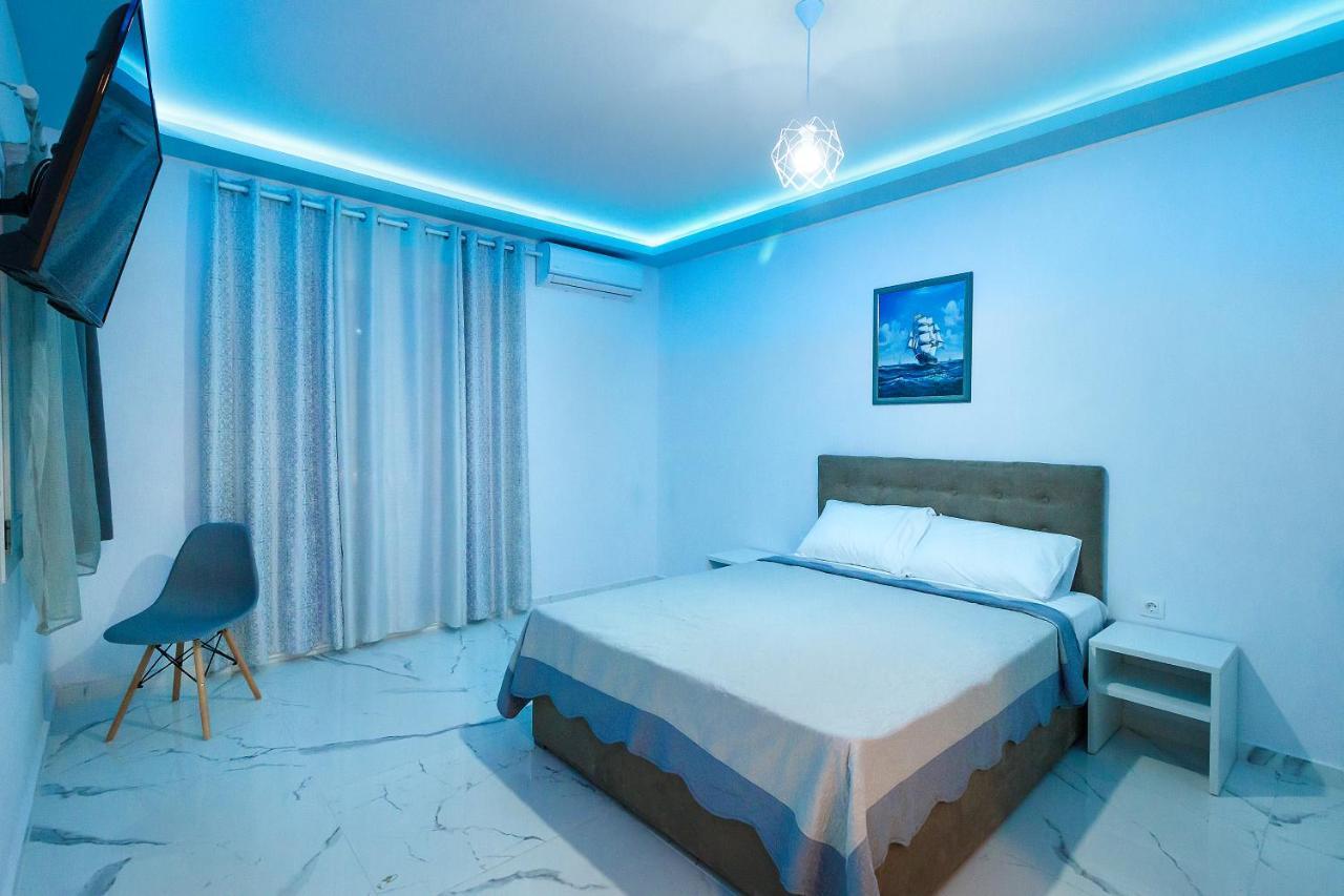 Nikogroup Plaza Apartment Polychrono Bagian luar foto