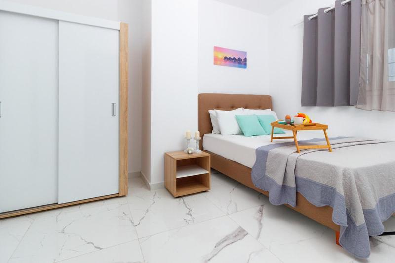 Nikogroup Plaza Apartment Polychrono Bagian luar foto