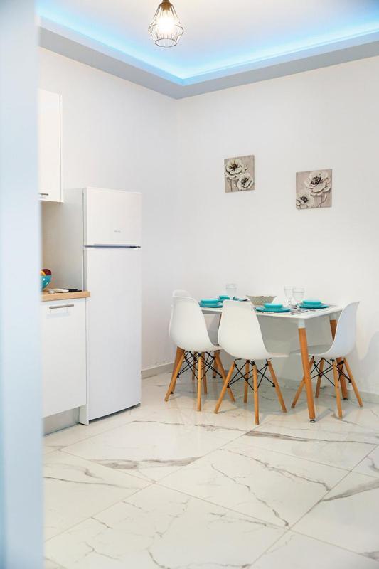 Nikogroup Plaza Apartment Polychrono Bagian luar foto