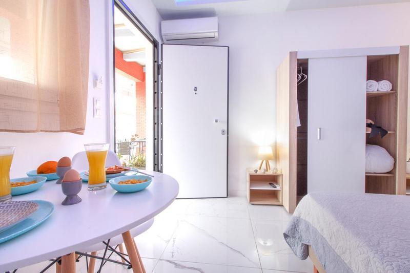 Nikogroup Plaza Apartment Polychrono Bagian luar foto