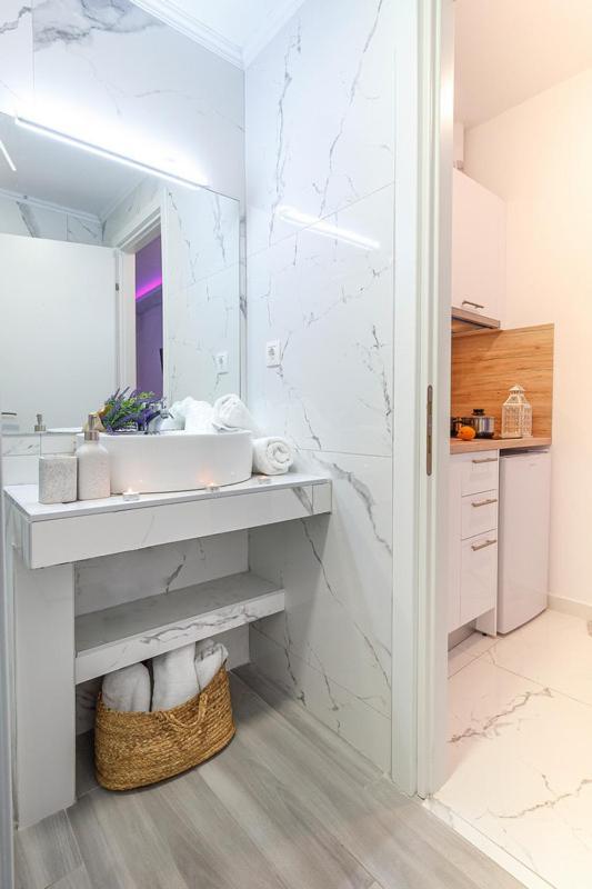Nikogroup Plaza Apartment Polychrono Bagian luar foto